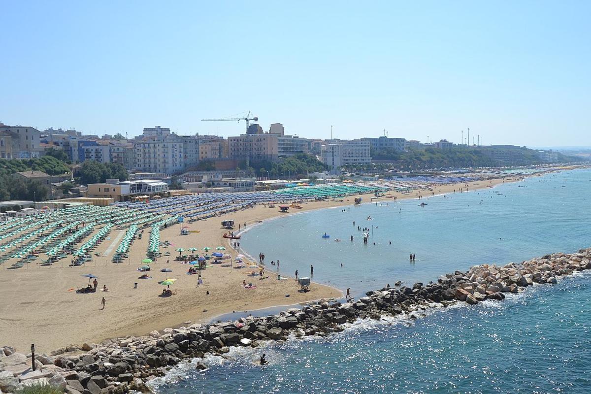 Il Pentagono Hotel Termoli Bagian luar foto