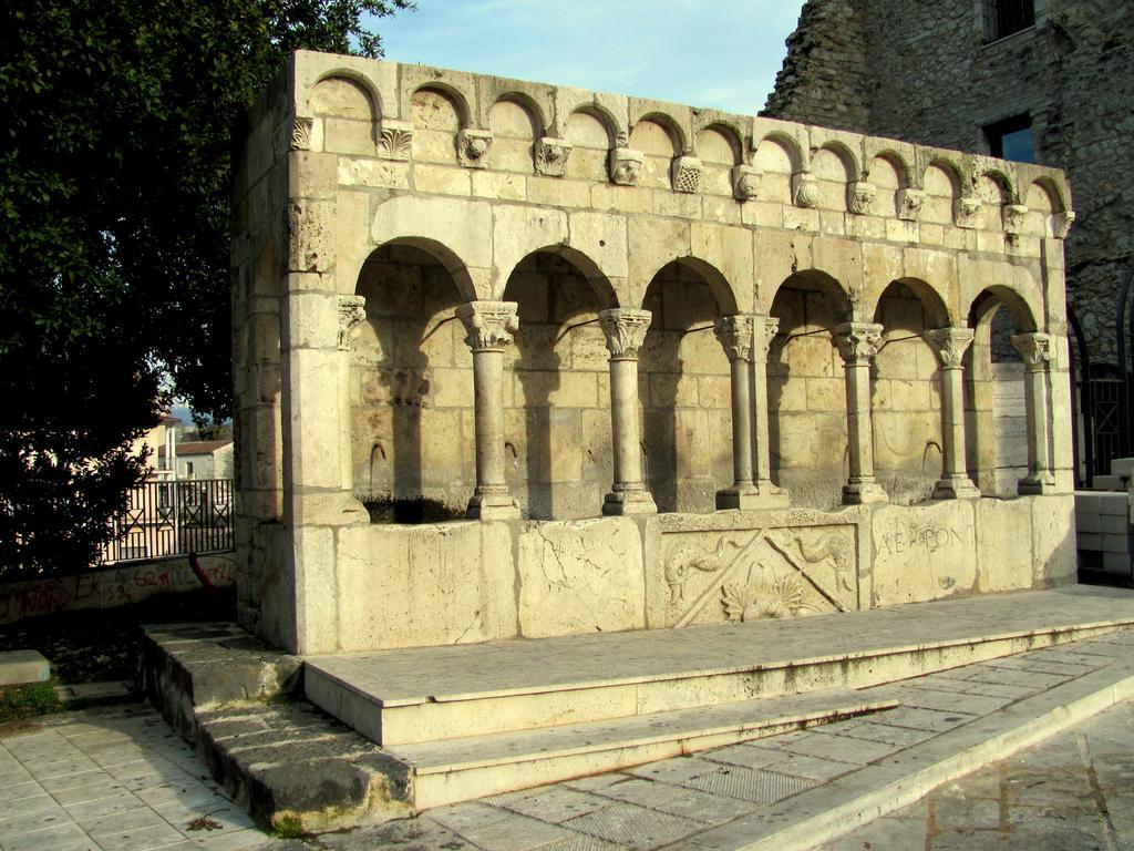 Il Pentagono Hotel Termoli Bagian luar foto