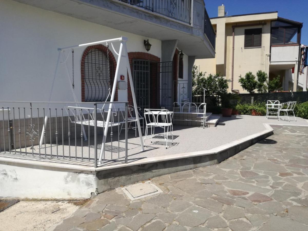 Il Pentagono Hotel Termoli Bagian luar foto
