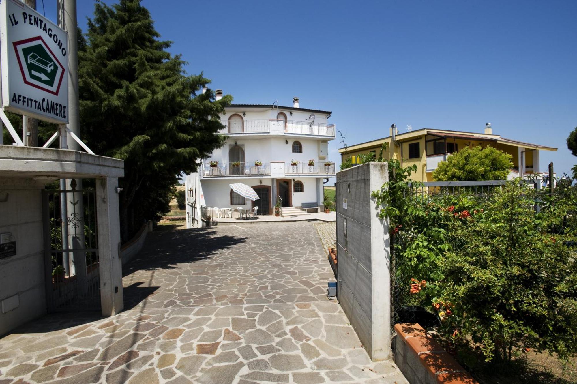Il Pentagono Hotel Termoli Bagian luar foto