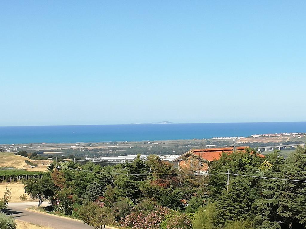 Il Pentagono Hotel Termoli Bagian luar foto