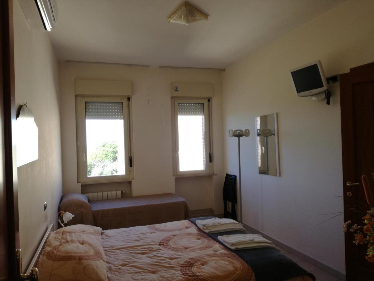 Il Pentagono Hotel Termoli Bagian luar foto